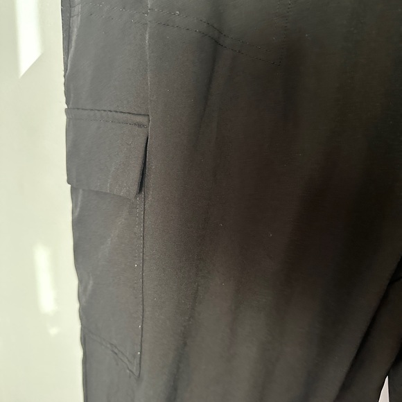Old Navy Stretch Tech Cargo Jogger Pants for Women Jet Black Size XXL - Picture 10 of 13